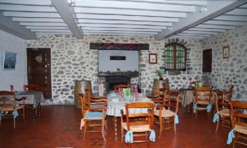 Au Bon Coin Hotel Lurbe-Saint-Christau Ngoại thất bức ảnh