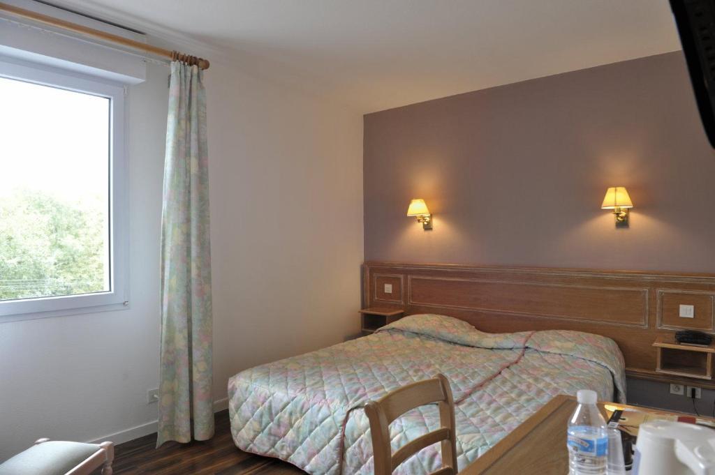 Au Bon Coin Hotel Lurbe-Saint-Christau Ngoại thất bức ảnh